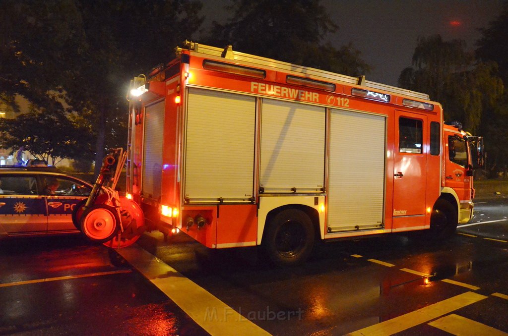 VU Pkw Koeln Neustadt Nord Hansaring Eberplatz P66.JPG